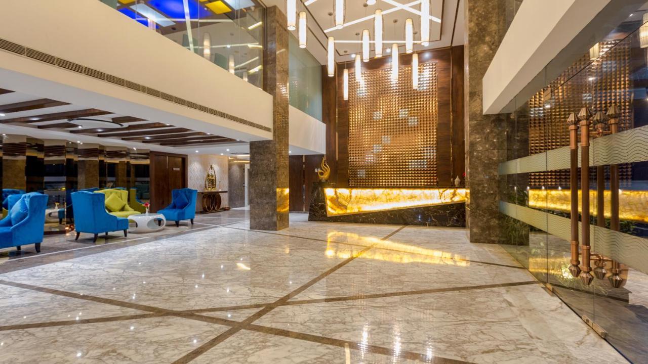 Hotel Saffron Crest Силигури Экстерьер фото
